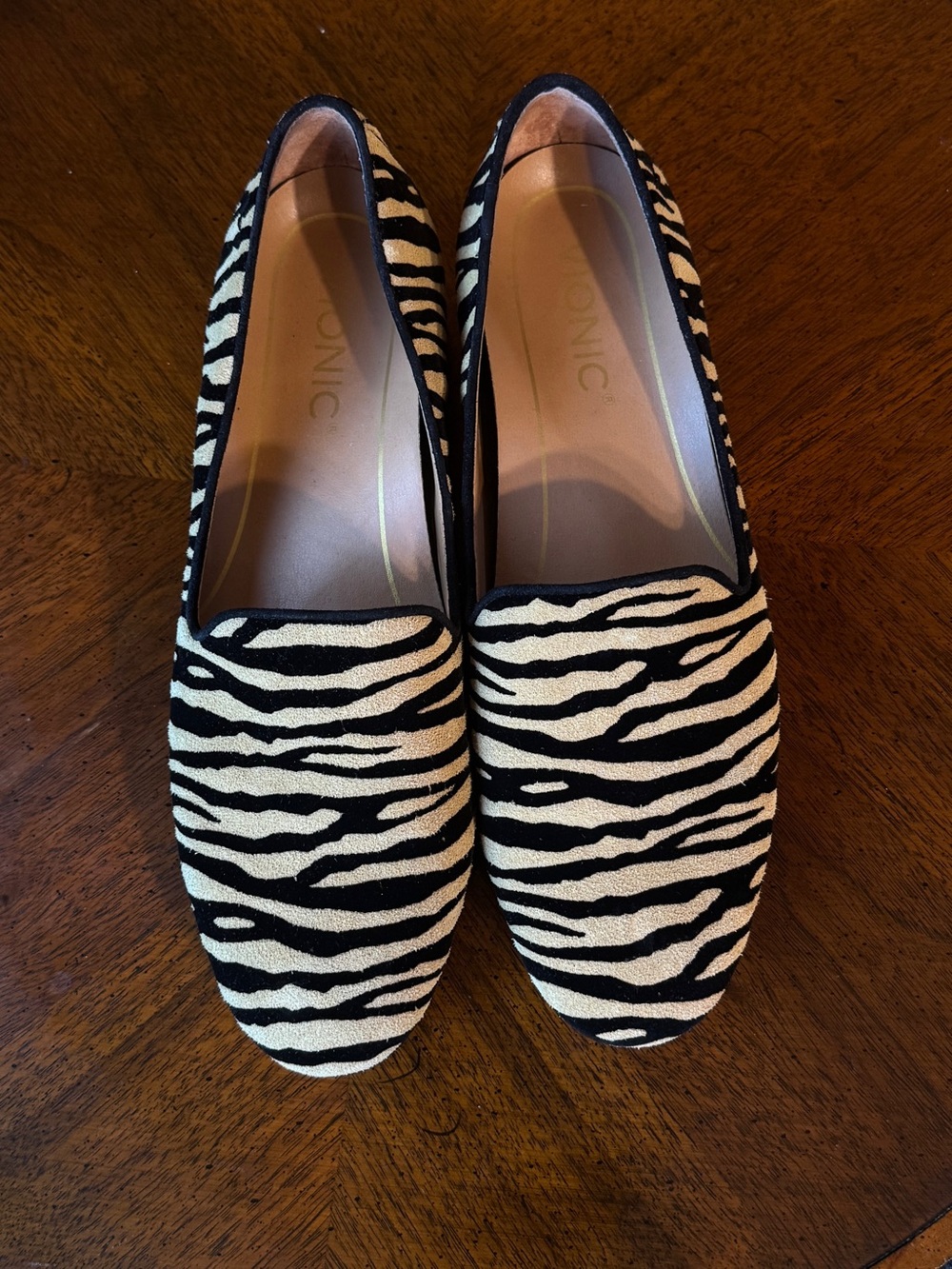 Vionic Willa Zebra Calf Hair Loafers Sz 6